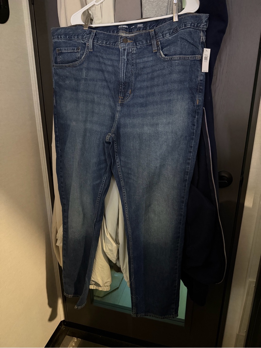 Old Navy Men's Skinny Jeans in Washed Dark Blue